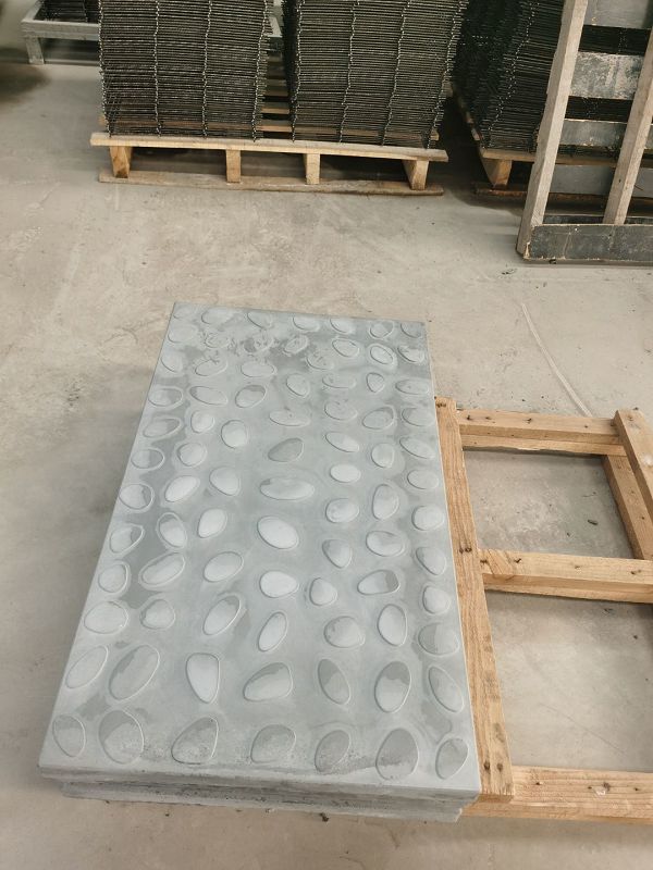 RPC蓋板和復合材料的蓋板區別