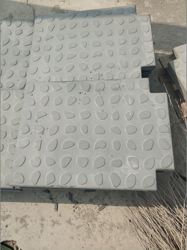 復合電纜溝蓋板多少錢？