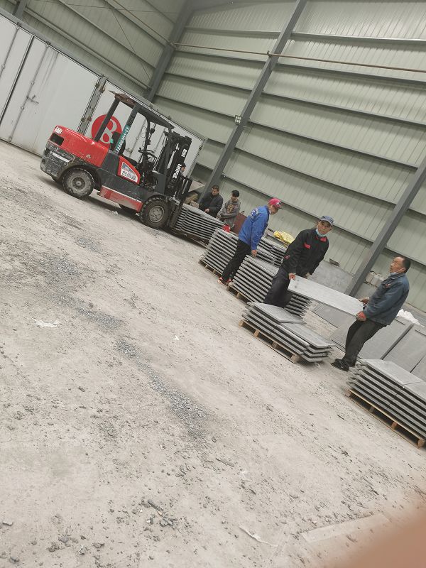 電纜溝敷設的電纜載流量如何計算?