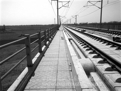 鐵電纜溝蓋板的保養