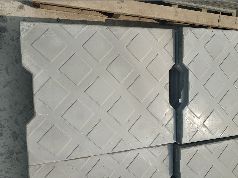 我公司生產(chǎn)電纜溝蓋板有哪些優(yōu)點(diǎn)?